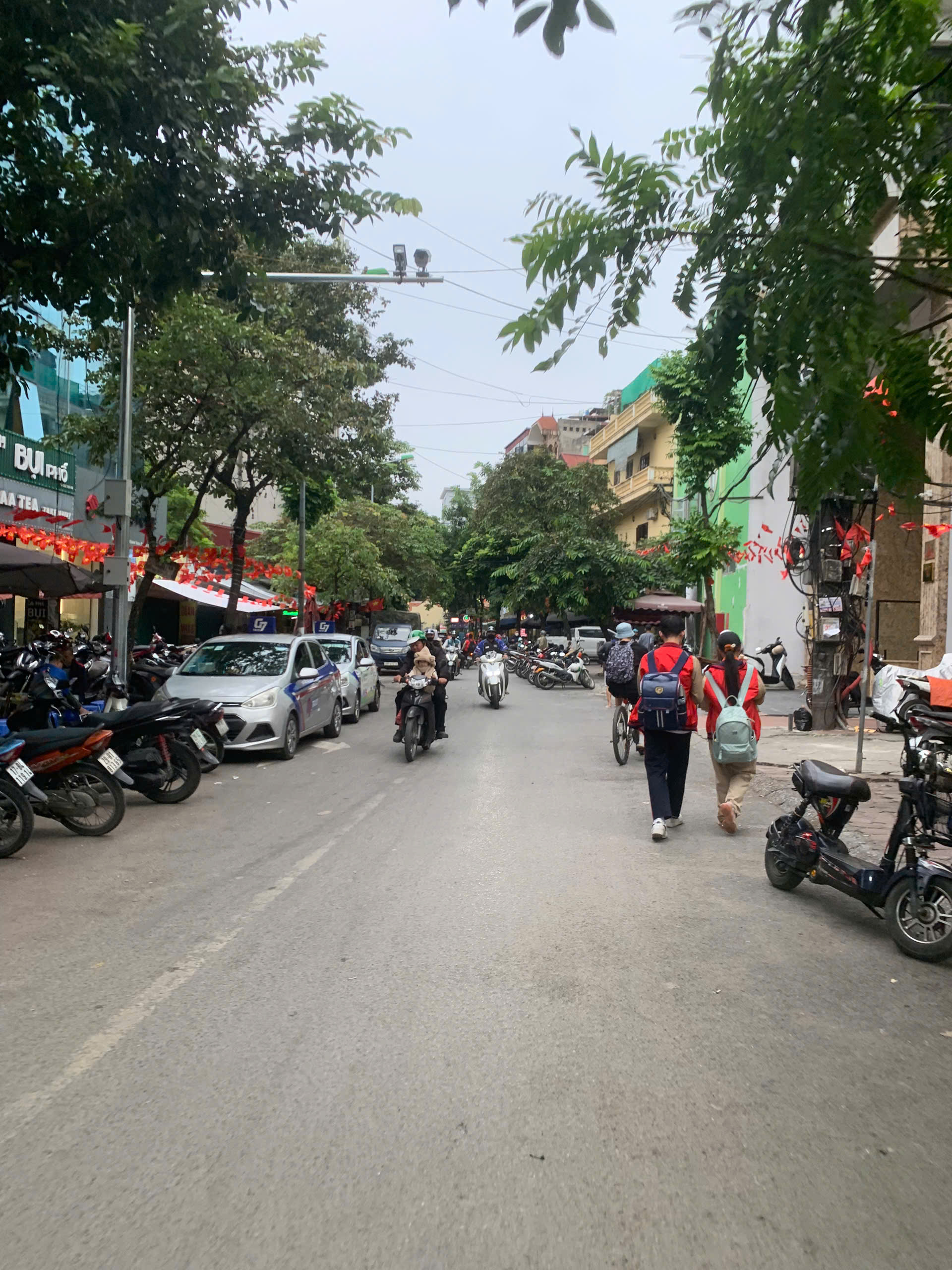 BÁN NHÀ 5 TẦNG PHỐ NGUYỄN KHÁNH TOÀN-NGÕ TO ĐẸP NHẤT PHỐ NGUYỄN KHÁNH TOÀN